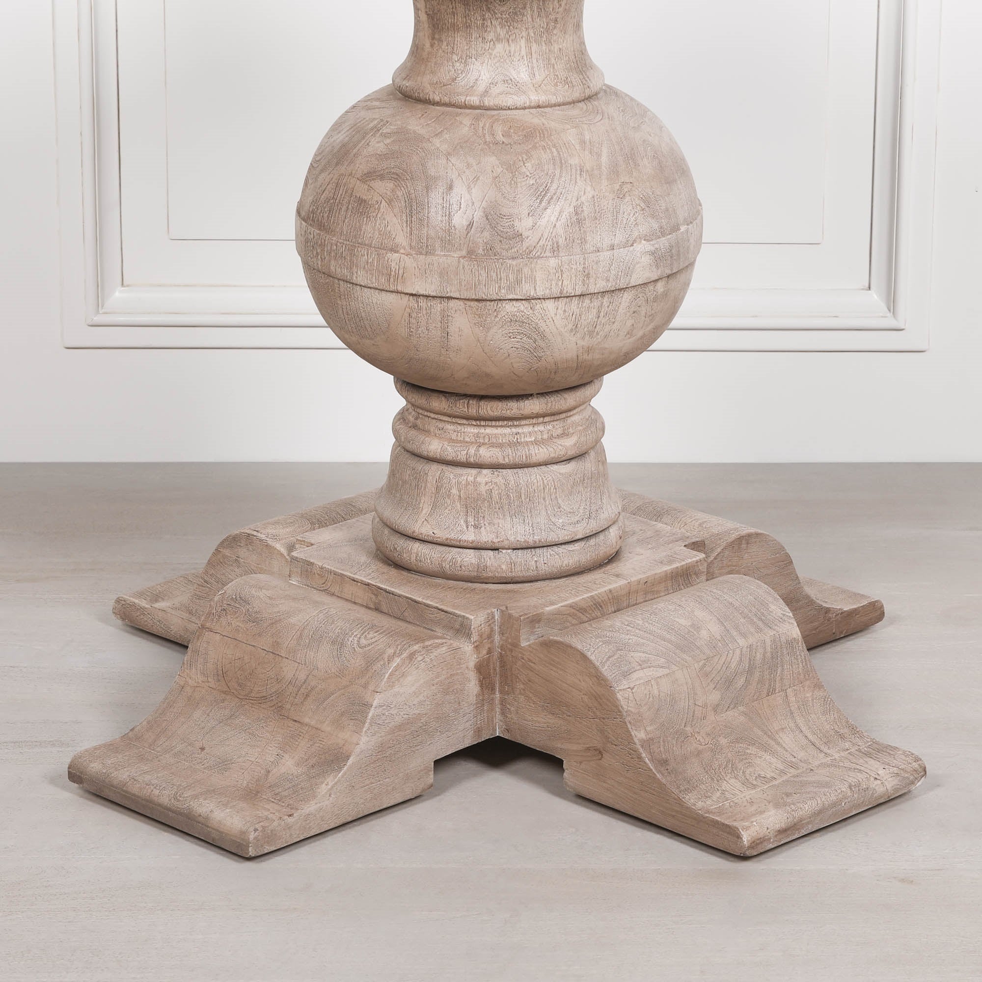 Bibury Rustic Acacia Round Ball 4 Seater Dining Table 139cm