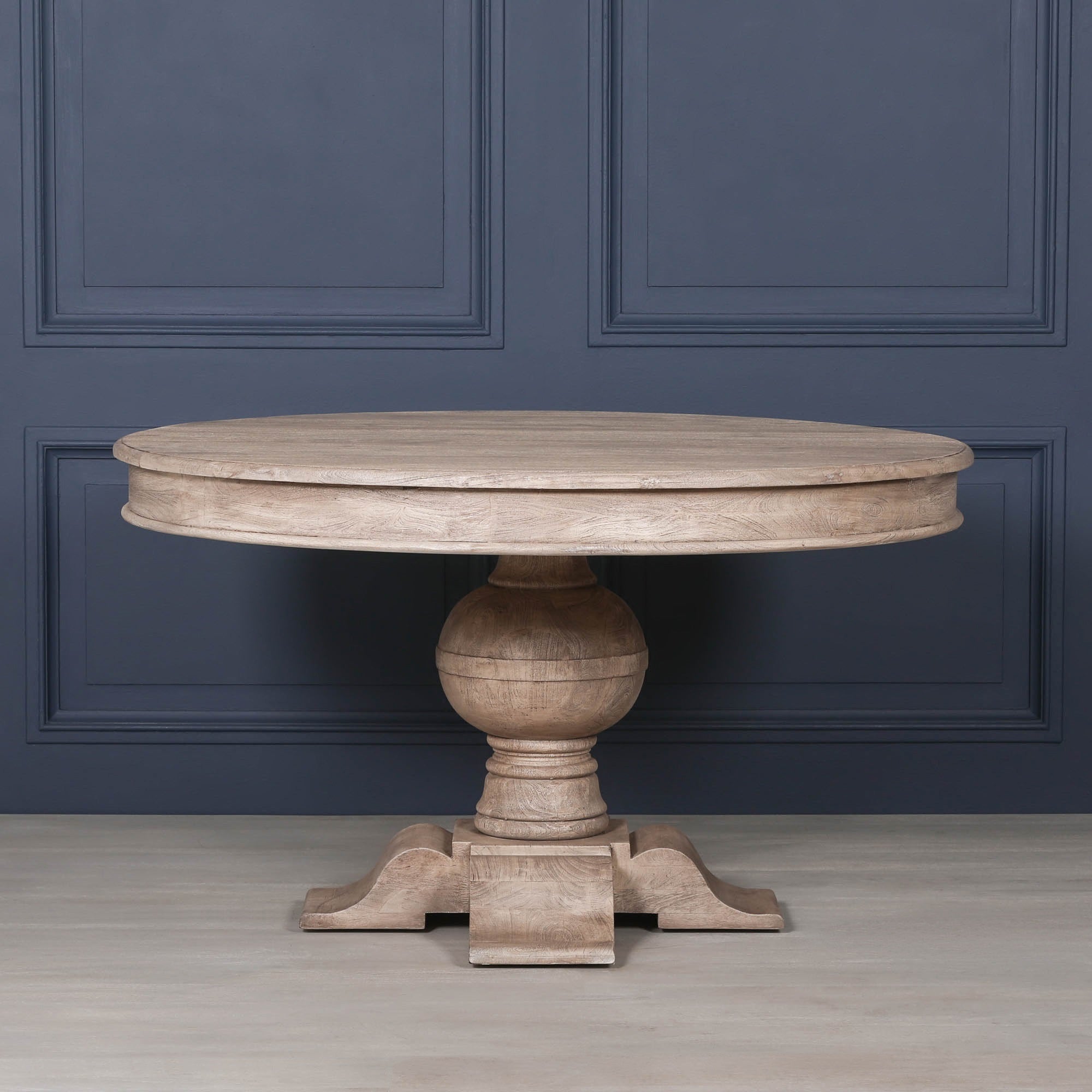 Bibury Rustic Acacia Round Ball 4 Seater Dining Table 139cm