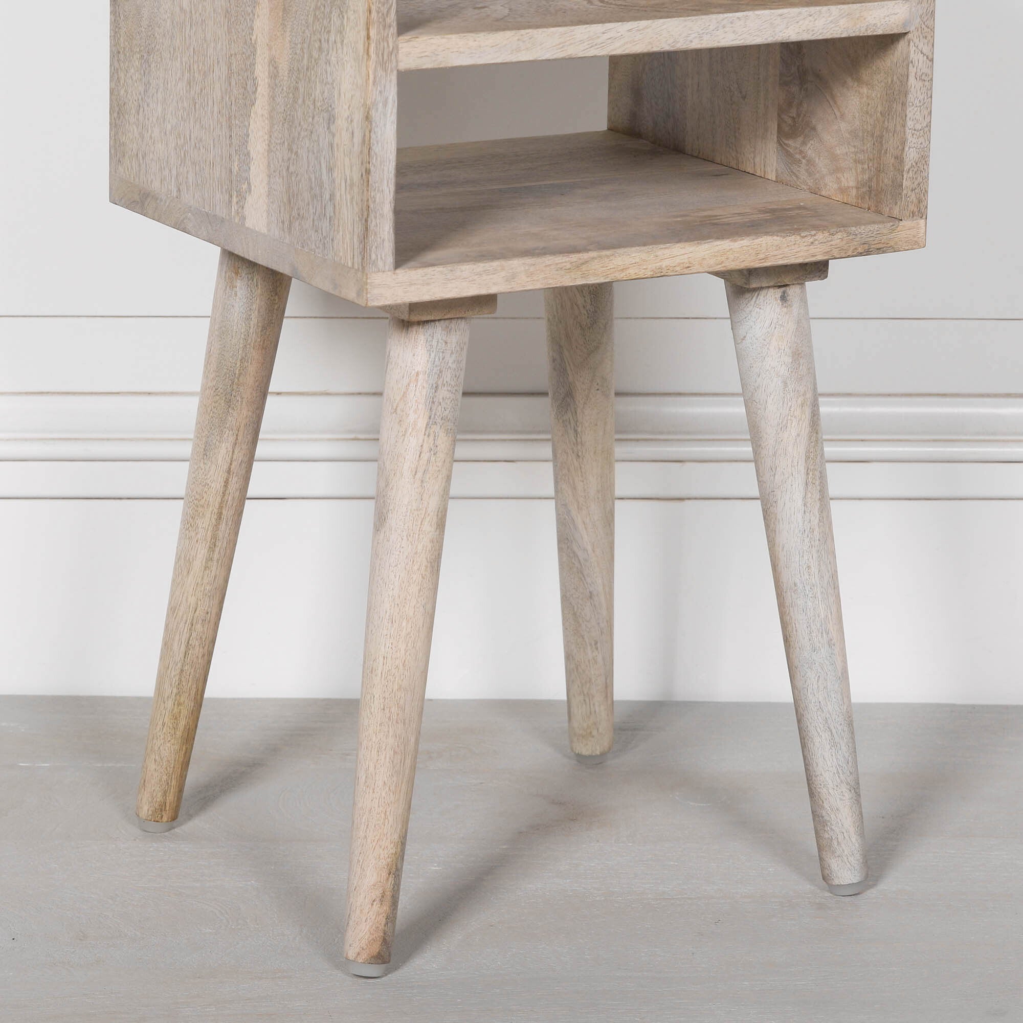 Chaffinch Blanchie Wooden Modern Bedside Table