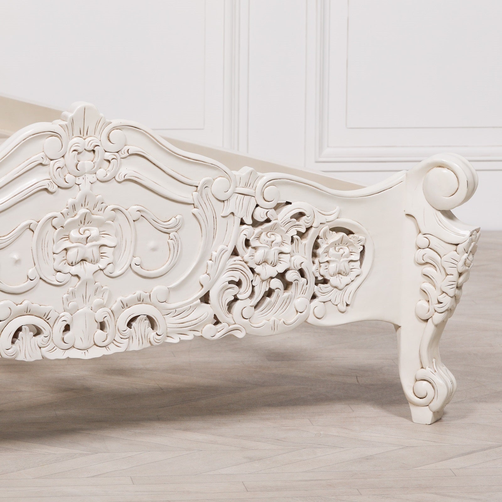 Rococo 4ft6 Double Size Carved Bed