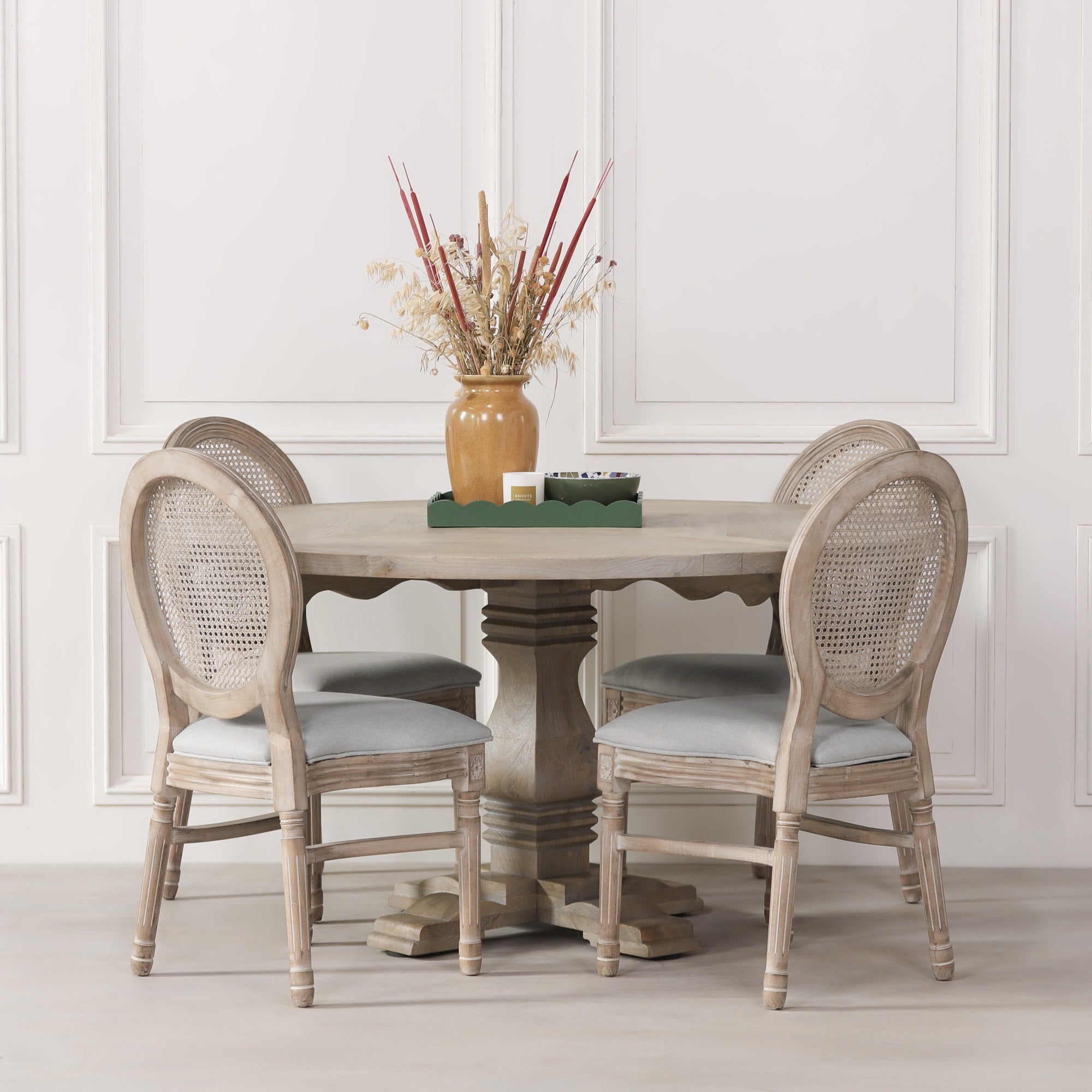 Oxenholme Rustic Wooden Round Pedestal Dining Table 151.5 cm